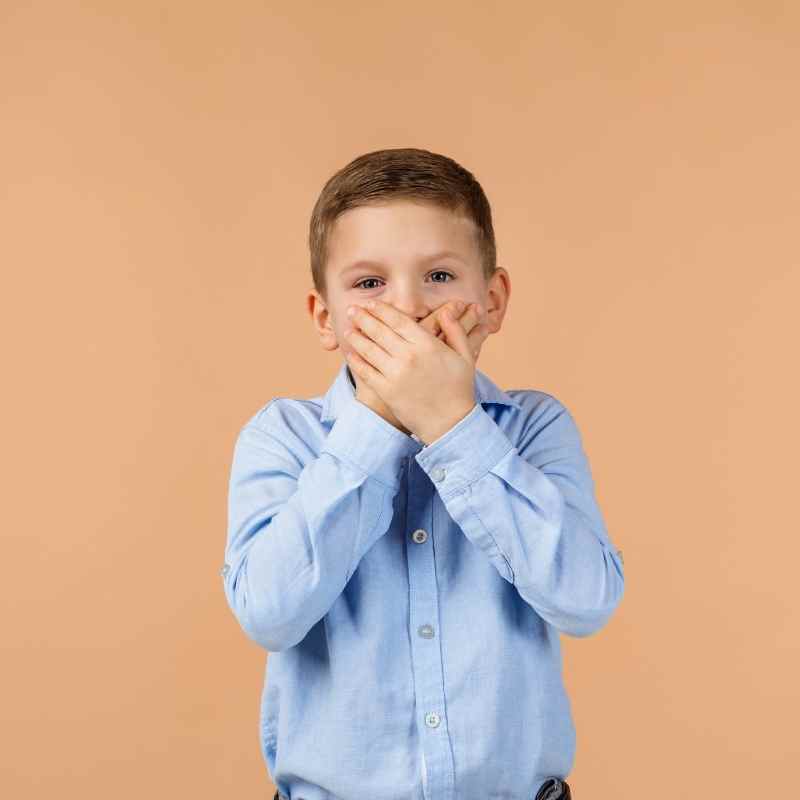 Selektif Mutizm (Seçici Konuşmazlık) Selektif Mutizm (Seçici Konuşmazlık)